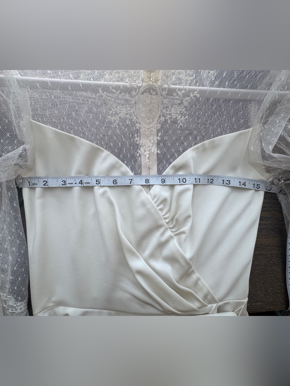 📸PHOTOS ONLY📸 VINTAGE 1980 CUSTOM Ivory Long-Sleeve Lace & Satin Bridal Gown - Picture 5 of 14
